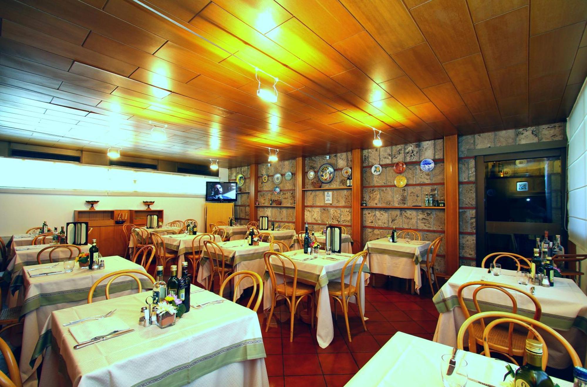 Hotel Garden Terni Kültér fotó